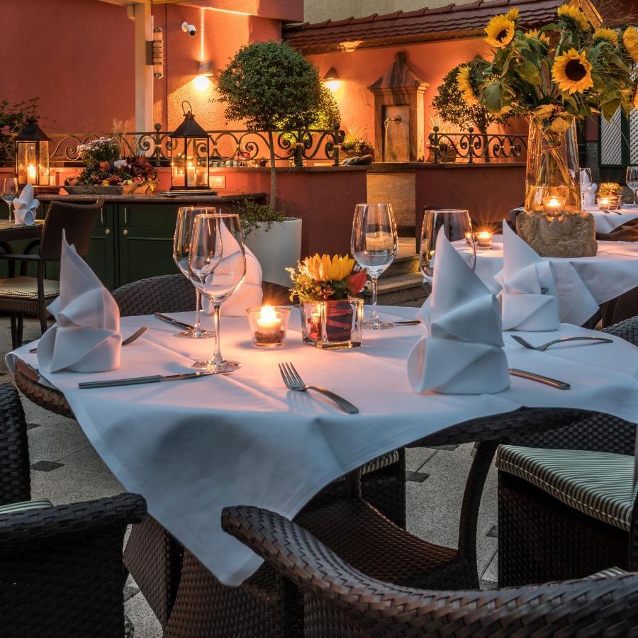Landhotel Restaurant Zur Krone Gottenheim Exteriör bild