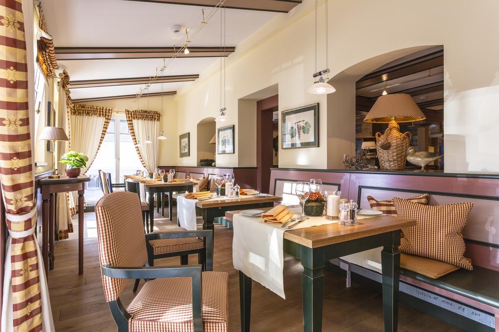 Landhotel Restaurant Zur Krone Gottenheim Exteriör bild