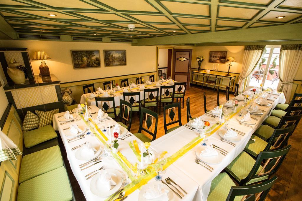 Landhotel Restaurant Zur Krone Gottenheim Exteriör bild