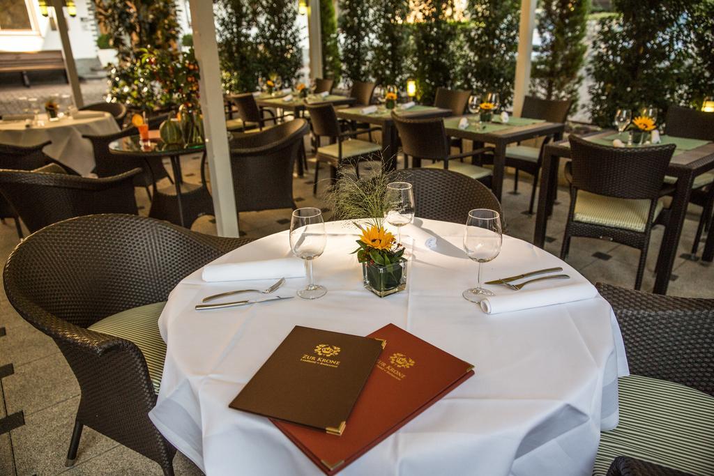Landhotel Restaurant Zur Krone Gottenheim Exteriör bild