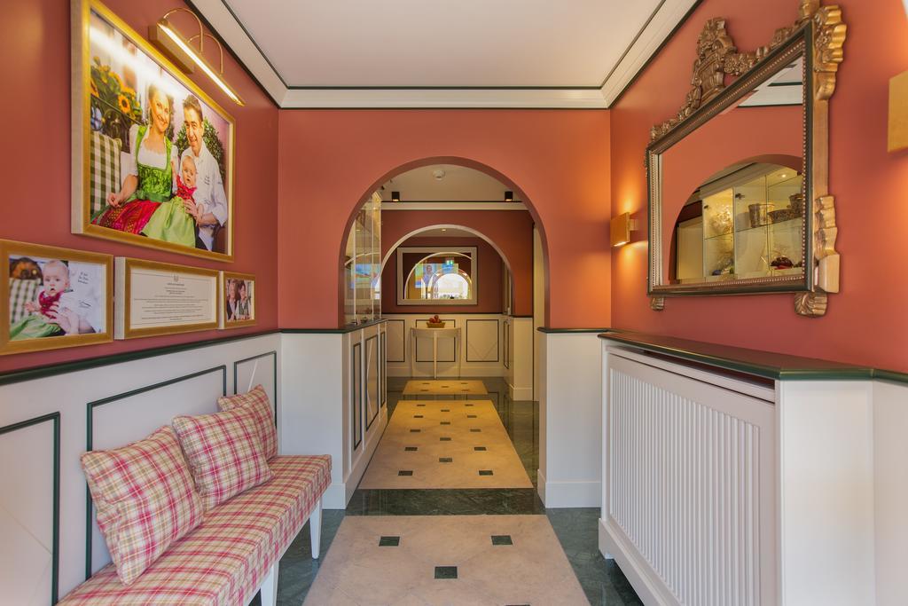 Landhotel Restaurant Zur Krone Gottenheim Exteriör bild
