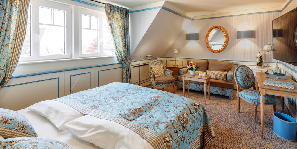 Landhotel Restaurant Zur Krone Gottenheim Exteriör bild