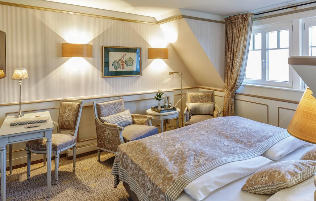 Landhotel Restaurant Zur Krone Gottenheim Exteriör bild